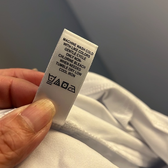 NWT White Cropped Pants by JNY - Picture 6 of 6